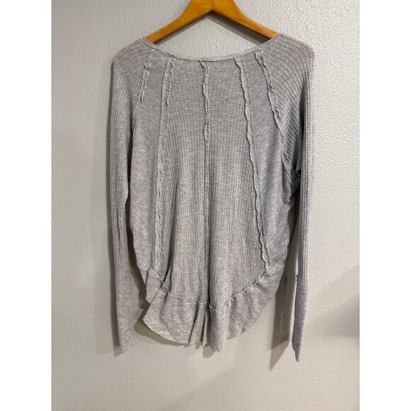 We The Free Gray Long Sleeve Waffle Knit V-Neck Pullover Sweater S - Picture 3 of 5